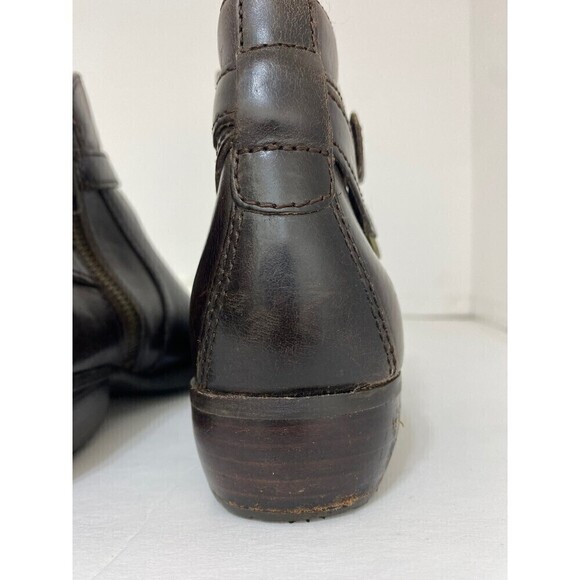 Born Boot Sz7 M Short Boots Brown Leather Women D86123 Brass Colored Buckle - Picture 7 of 8